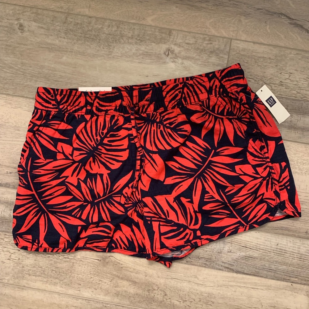 Red and navy gap tropical shorts